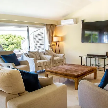 Cozy Penthouse On Golden Mile's Heart Marbella