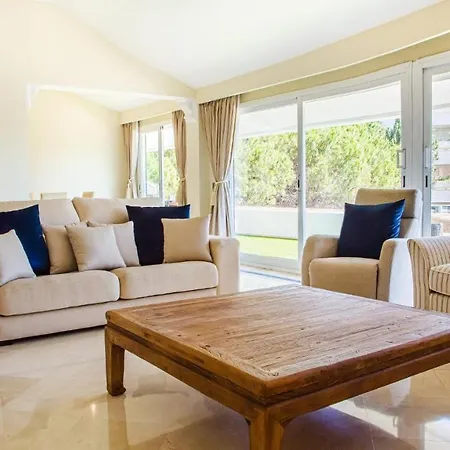 Apartment Cozy Penthouse On Golden Mile's Heart
